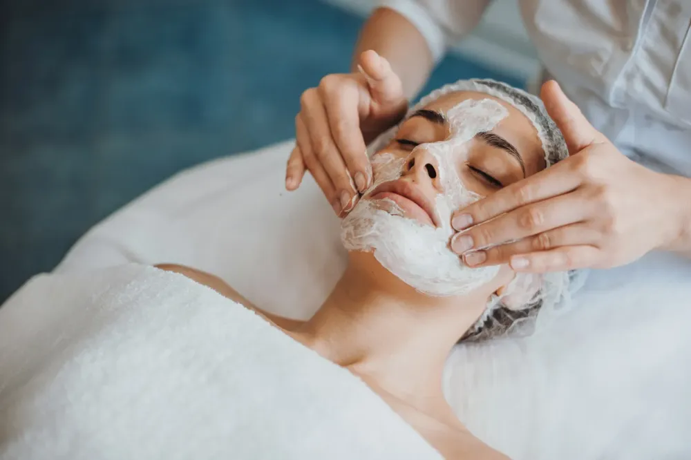Soin du visage près de Commentry